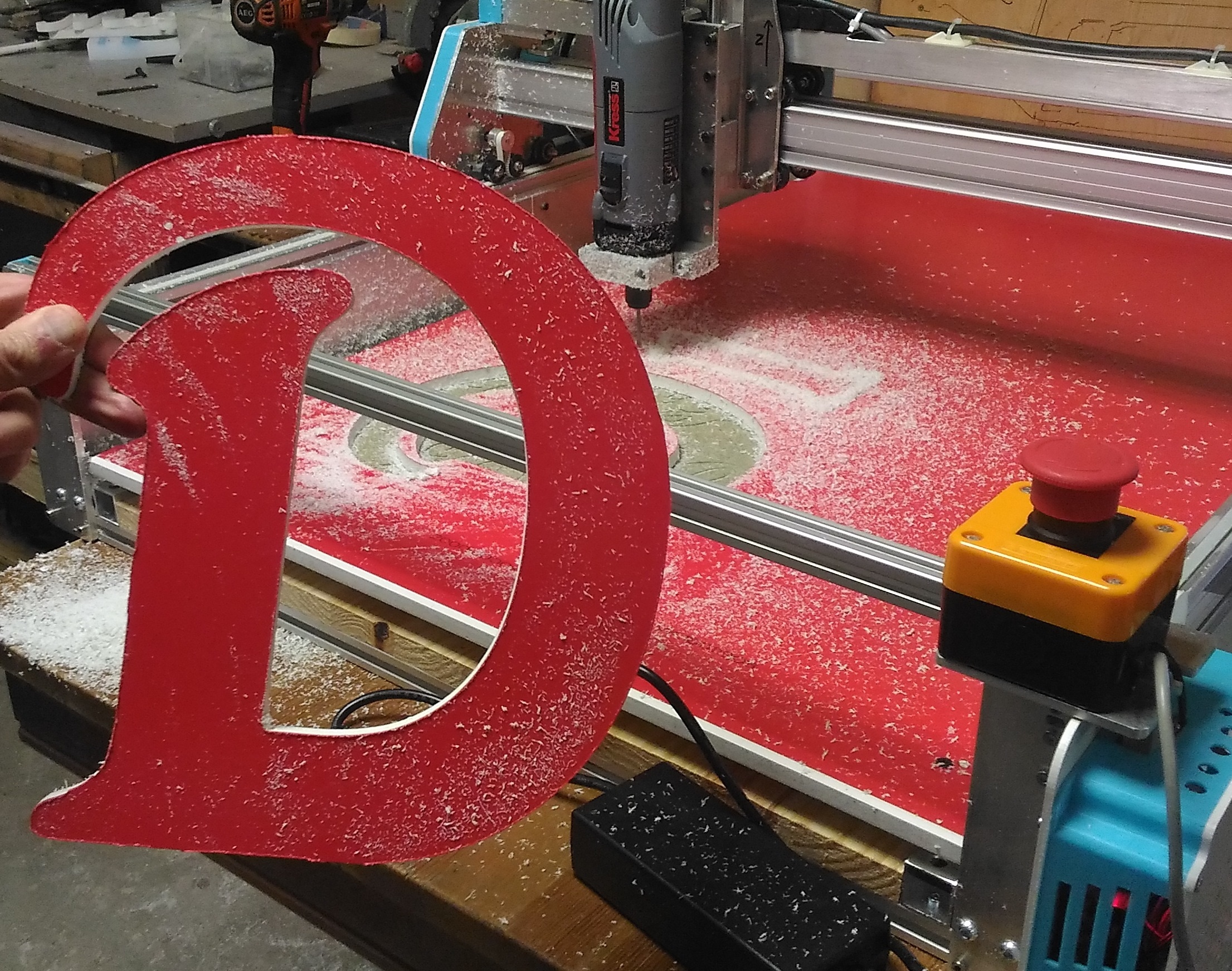 La Fraiseuse CNC outil indispensable pour les enseignistes